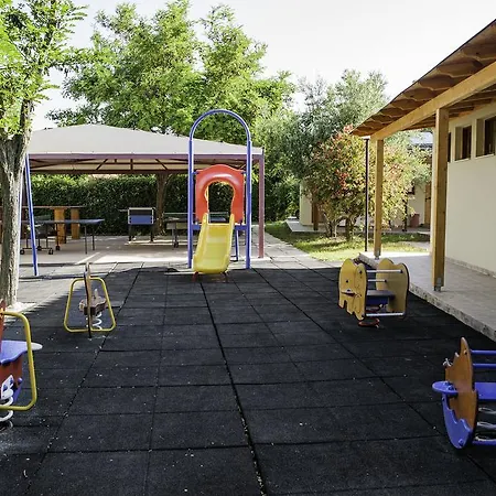 Camping Bungalows Erodios * Gialova